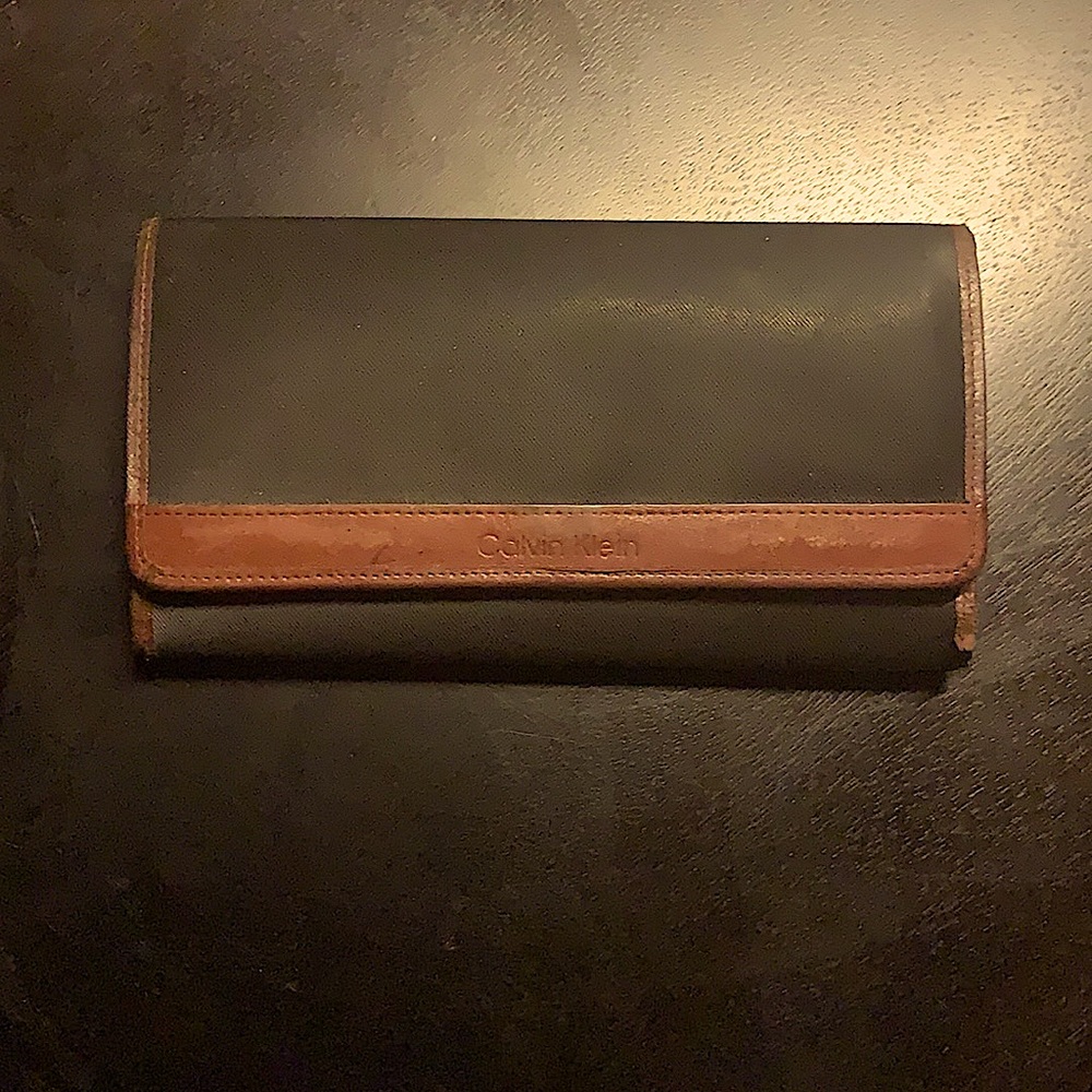 Calvien Klein vintage wallet w/checkbook holder